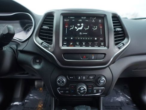 Used 2022 Jeep Cherokee Trailhawk w/ Sun, Sound & Nav Group image 29