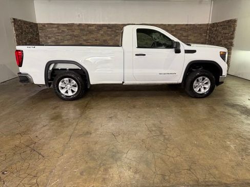 Used 2025 GMC Sierra 1500 Pro w/ Pro Value Package AWD/4WD image 10