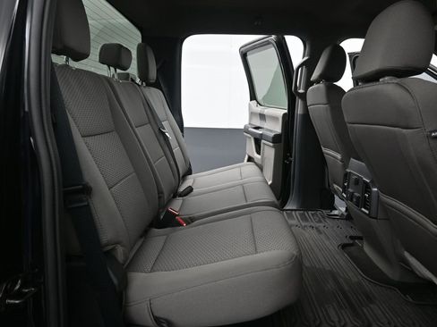 Used 2022 Ford F250 XLT w/ XLT Premium Package image 12