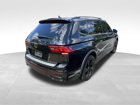Used 2023 Volkswagen Tiguan SE R-Line FWD image 5