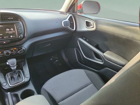 Certified 2023 Kia Soul LX w/ Option Group 015 FWD image 11