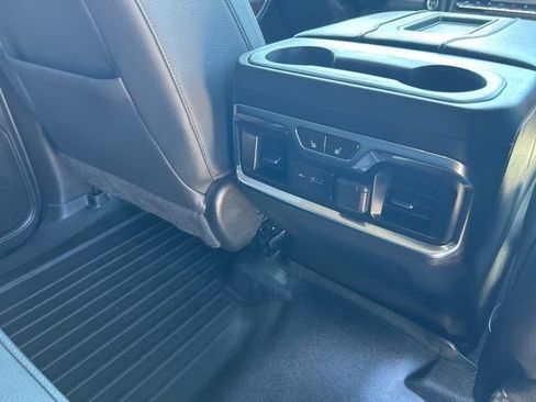 Used 2021 GMC Sierra 1500 Denali w/ Technology Package image 12