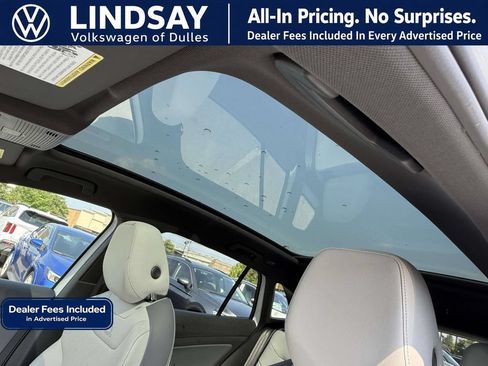 Used 2021 Volkswagen ID.4 Pro S RWD image 16