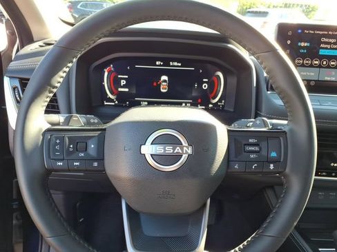 Used 2025 Nissan Rogue Platinum FWD image 21