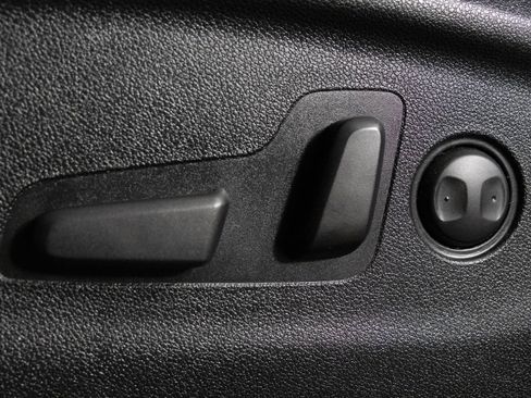 Used 2019 Kia Sorento LX image 19