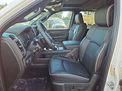 New 2026 RAM 2500 Limited AWD/4WD image 12