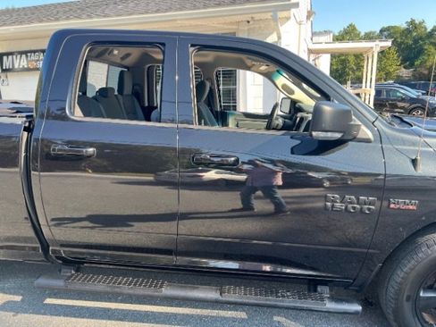 Used 2018 RAM 1500 Big Horn image 5