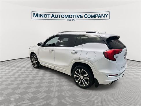 Used 2020 GMC Terrain Denali w/ Denali Premium Package image 6