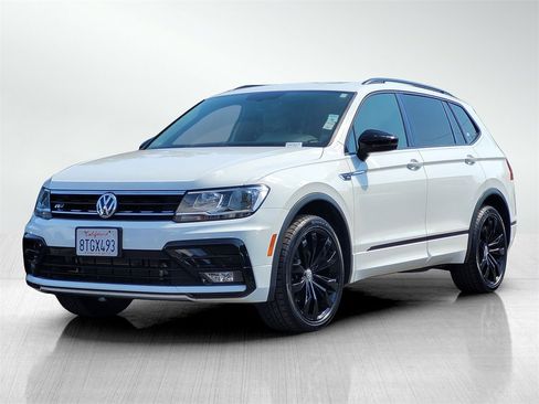 Used 2020 Volkswagen Tiguan SE R-Line image 8