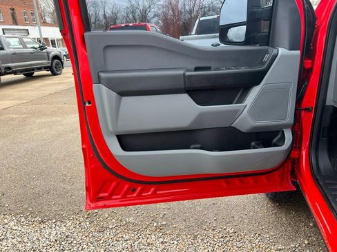 Used 2025 Ford F350 XL w/ XL Chrome Package image 11