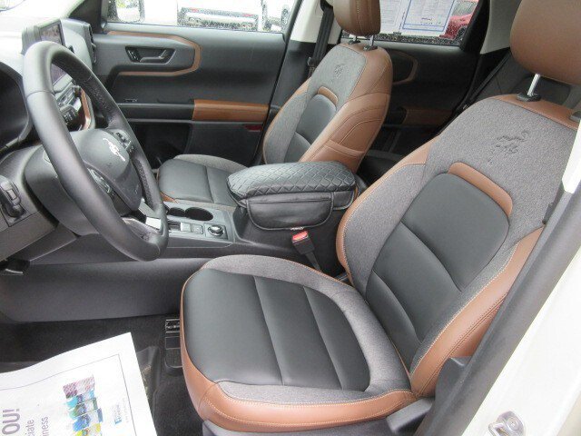 Used 2024 Ford Bronco Sport Outer Banks w/ Tech Package AWD/4WD image 16