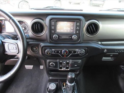 Used 2019 Jeep Wrangler Unlimited Sport S image 19