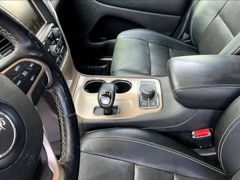 Used 2015 Jeep Grand Cherokee Overland AWD/4WD image 11