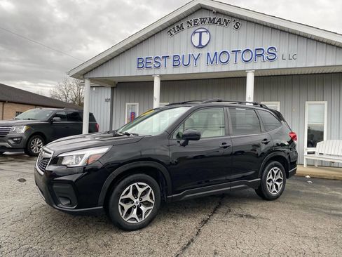 Used 2020 Subaru Forester Premium image 35