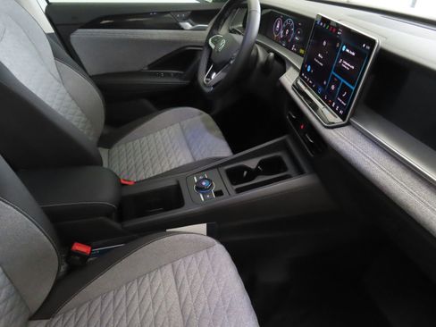 New 2026 Volkswagen Tiguan S image 26