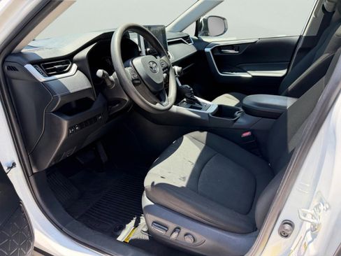 Used 2024 Toyota RAV4 XLE w/ Convenience Package FWD image 30