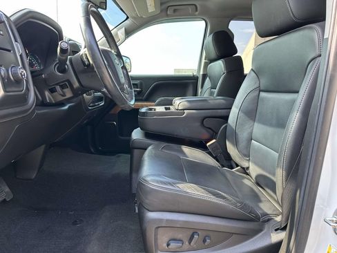 Used 2019 Chevrolet Silverado 2500 LTZ RWD image 8