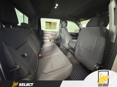 Used 2021 GMC Sierra 1500 SLE w/ Preferred Package AWD/4WD image 10