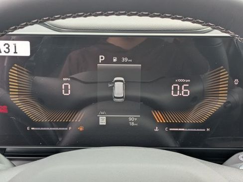 New 2027 Kia Carnival LX FWD image 32