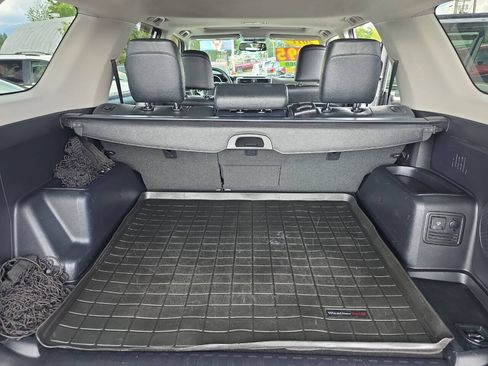 Used 2011 Toyota 4Runner Limited AWD/4WD image 12