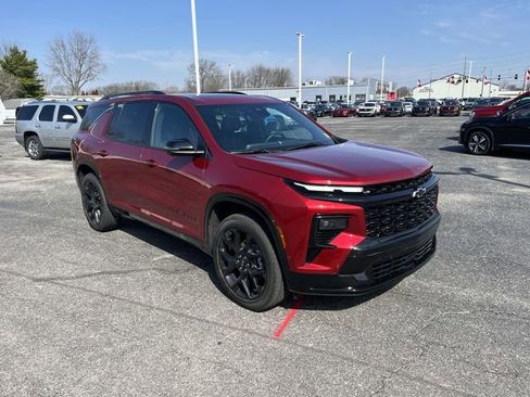 Certified 2024 Chevrolet Traverse RS w/ LPO, Floor Liner Package image 11