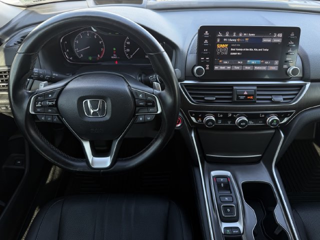 Used 2020 Honda Accord Touring image 12