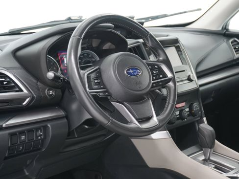 Used 2021 Subaru Forester Premium image 9