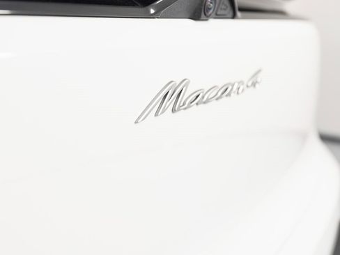 New 2025 Porsche Macan 4 Electric image 17