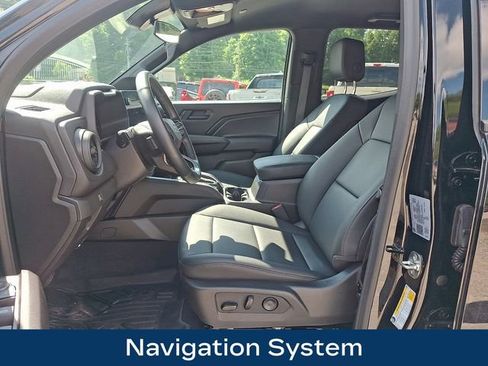 Used 2026 Chevrolet Colorado Trail Boss AWD/4WD image 2