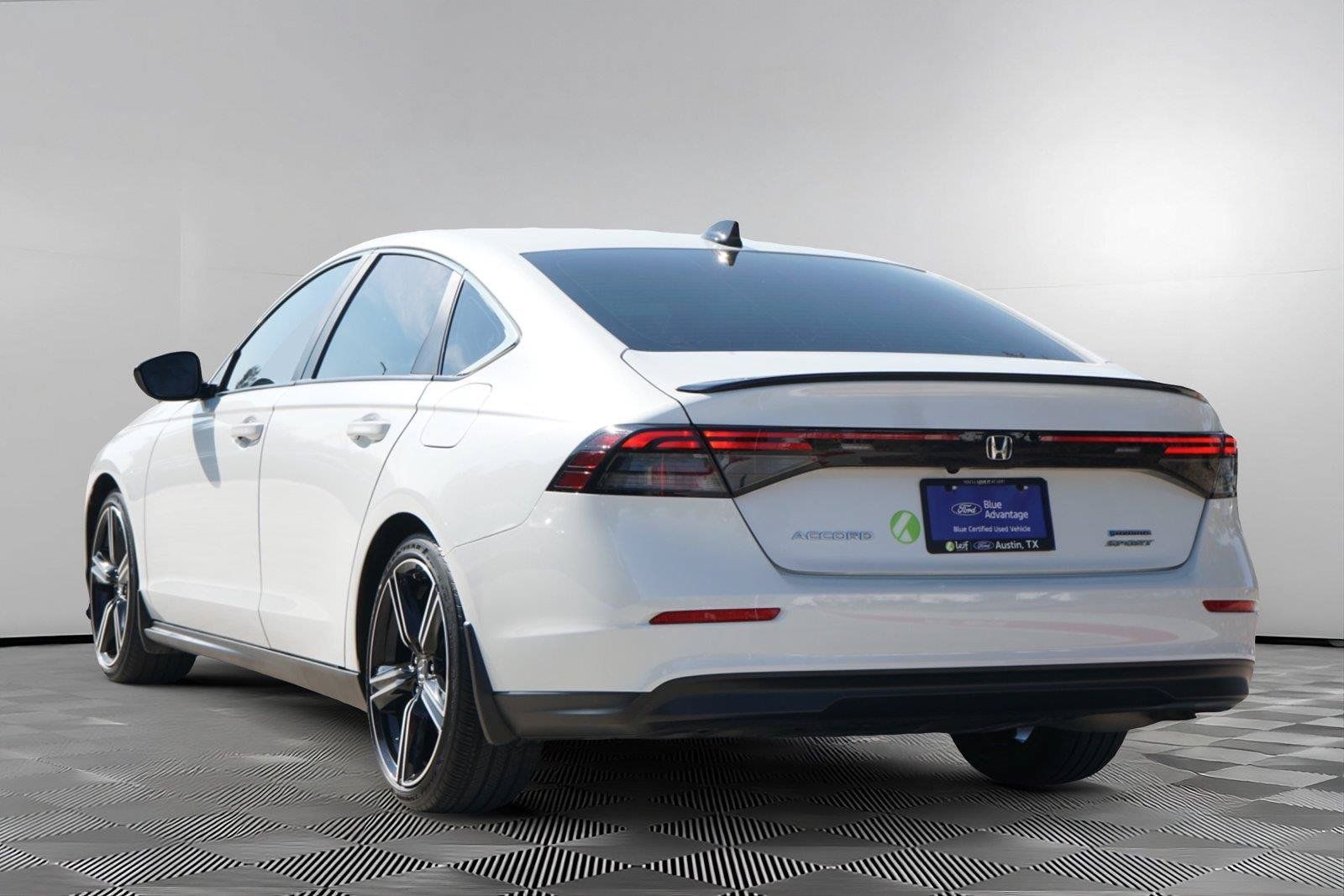 Used 2023 Honda Accord Sport image 6