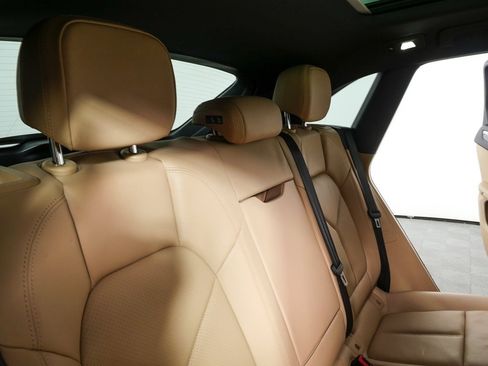 New 2025 Porsche Macan AWD image 24