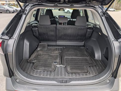 Used 2024 Toyota RAV4 LE AWD/4WD image 12