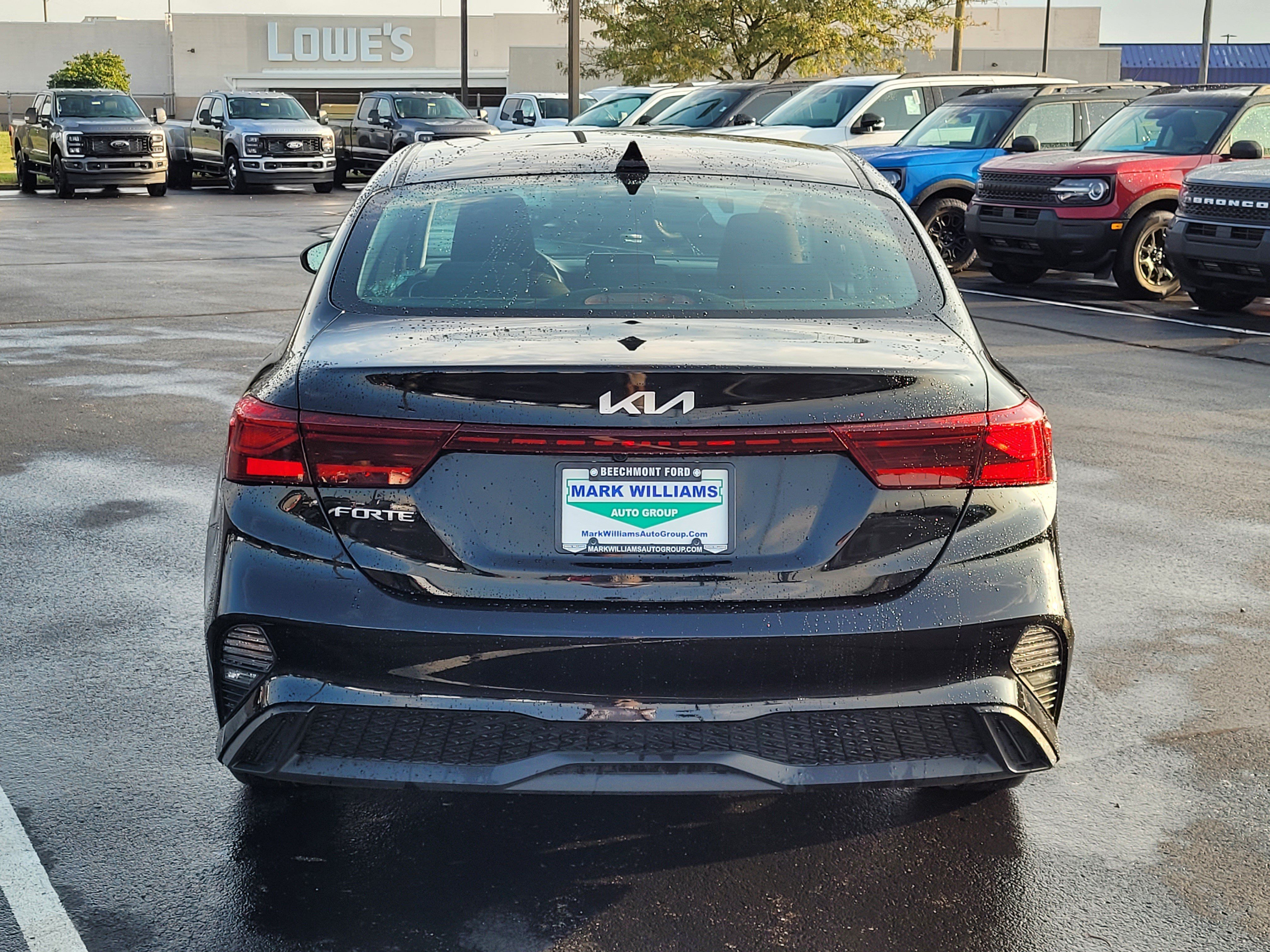Used 2023 Kia Forte LXS FWD image 5