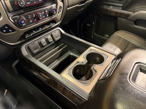 Used 2016 GMC Sierra 2500 Denali w/ Suspension Package, Off-Road image 21