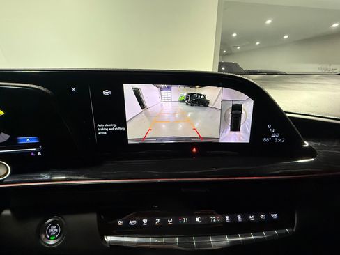 Used 2023 Cadillac Escalade V w/ LPO, ONYX Package AWD/4WD image 46