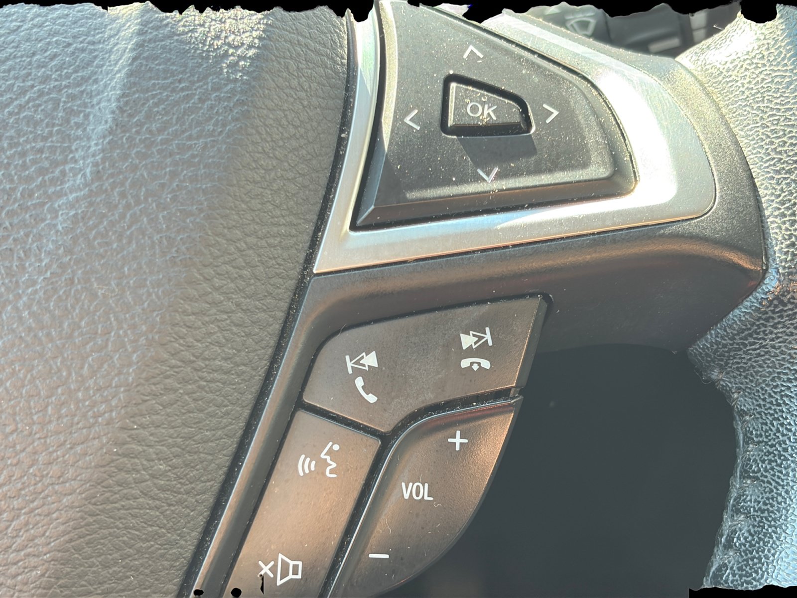 Used 2017 Ford Fusion S w/ Equipment Group 101A FWD image 18
