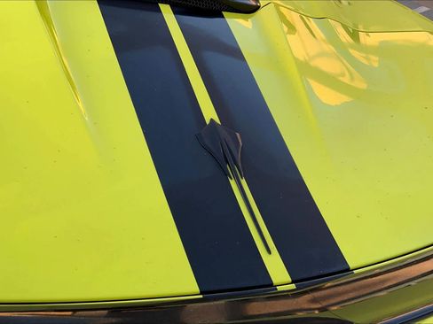 Used 2021 Chevrolet Corvette Stingray Premium Conv w/ Z51 Performance Package image 9