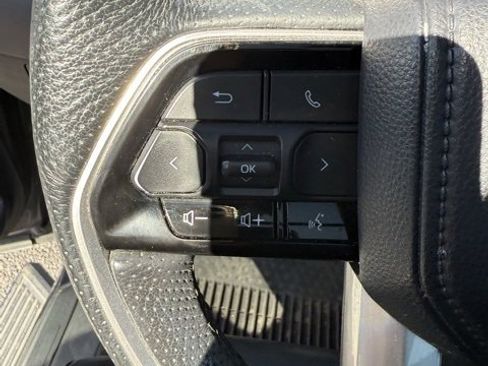 Used 2022 Toyota Tundra Platinum w/ Advanced Package image 18