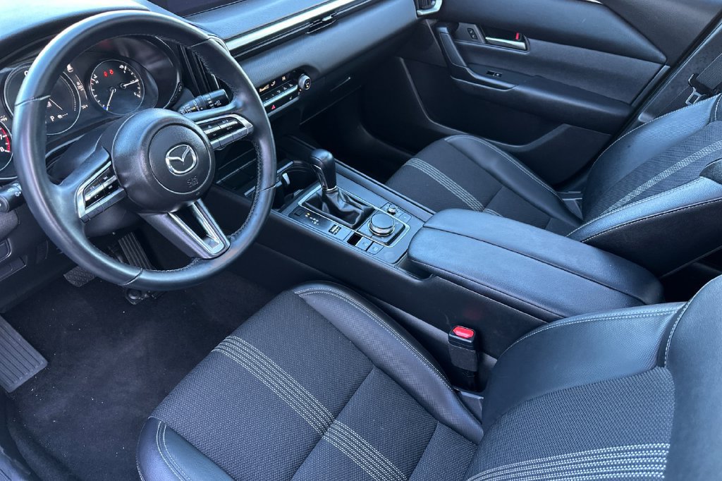 Used 2026 MAZDA CX-50 AWD 2.5 S w/ Preferred Pkg image 4