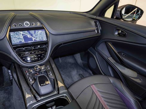 Used 2024 Aston Martin DBX 707 image 24