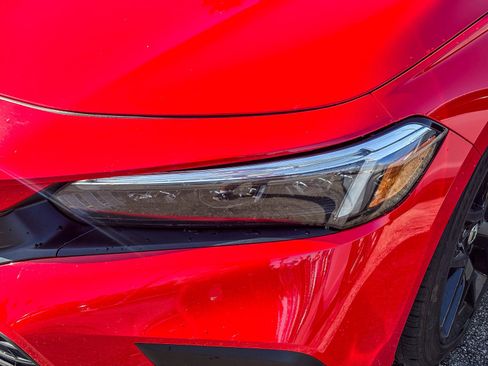 Used 2024 Honda Civic Sport image 9