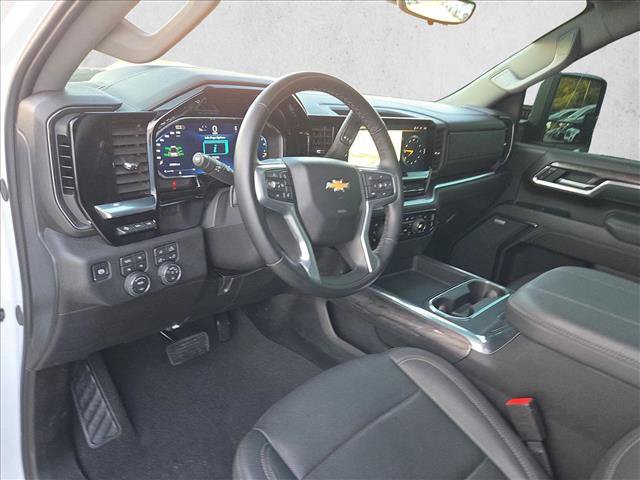 Used 2026 Chevrolet Silverado 2500 LTZ w/ LTZ Premium Package AWD/4WD image 10
