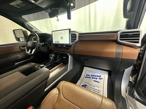 Used 2022 Toyota Tundra Platinum image 21