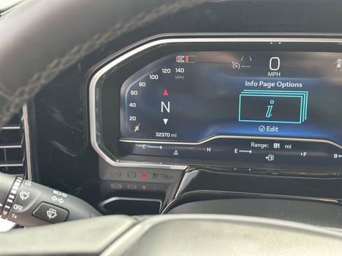 Used 2024 Chevrolet Silverado 1500 LT image 28