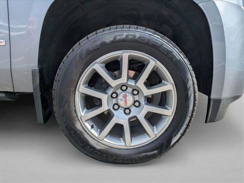 Used 2020 GMC Yukon XL Denali w/ Open Road Package AWD/4WD image 21