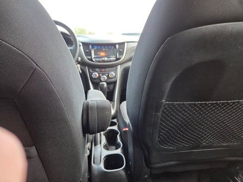 Used 2018 Chevrolet Trax LS FWD image 36