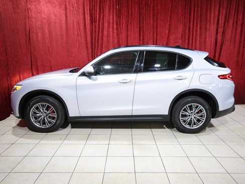 Used 2022 Alfa Romeo Stelvio Sprint RWD image 4
