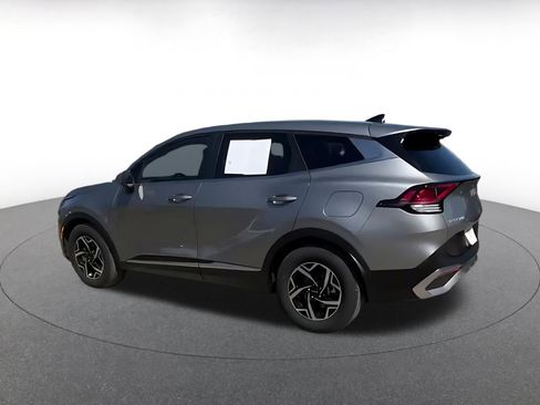 Used 2025 Kia Sportage LX image 10