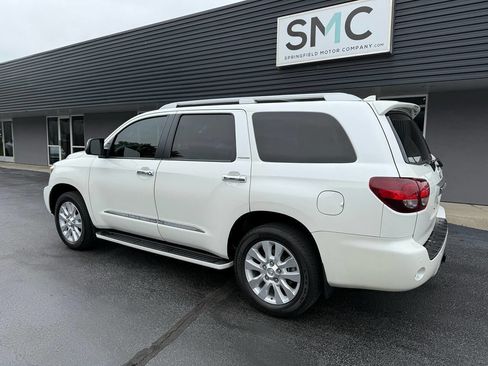 Used 2020 Toyota Sequoia Platinum AWD/4WD image 9