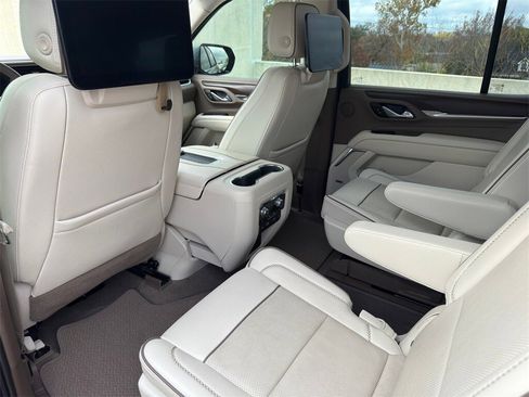 Used 2021 GMC Yukon Denali w/ Denali Ultimate Package image 30